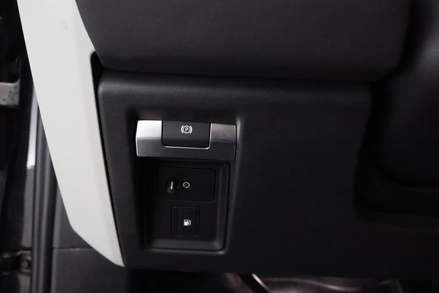 Land Rover Defender vaihtoauto