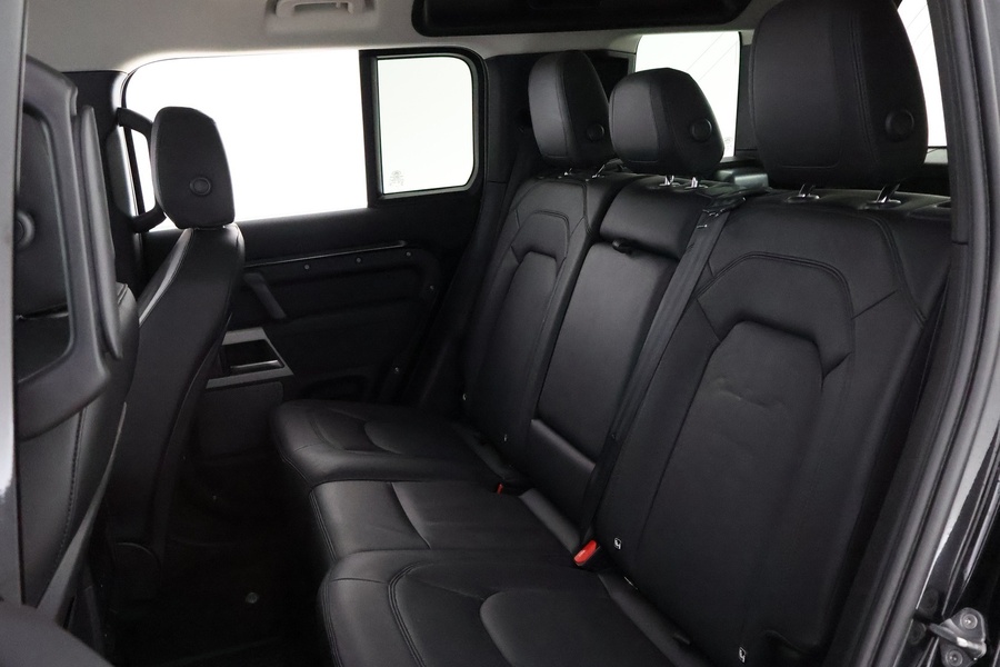 Land Rover Defender vaihtoauto