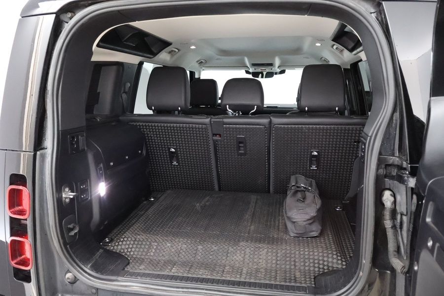 Land Rover Defender vaihtoauto