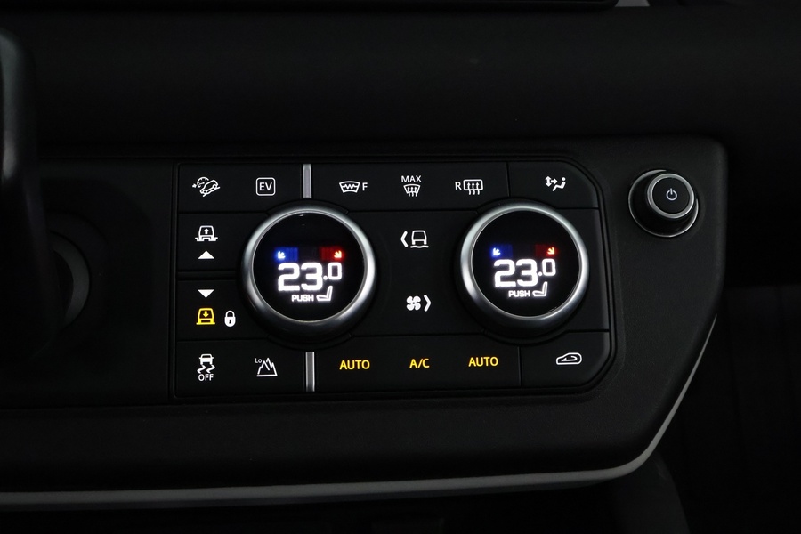 Land Rover Defender vaihtoauto