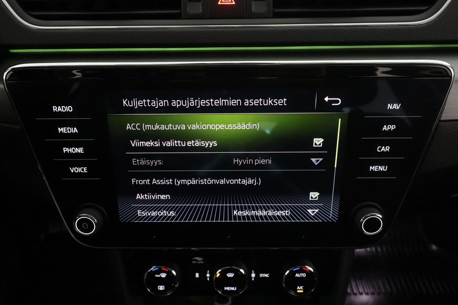 Skoda Superb vaihtoauto