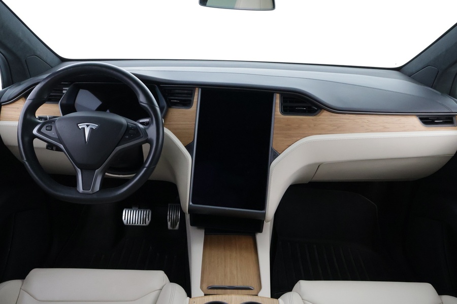 Tesla Model X vaihtoauto