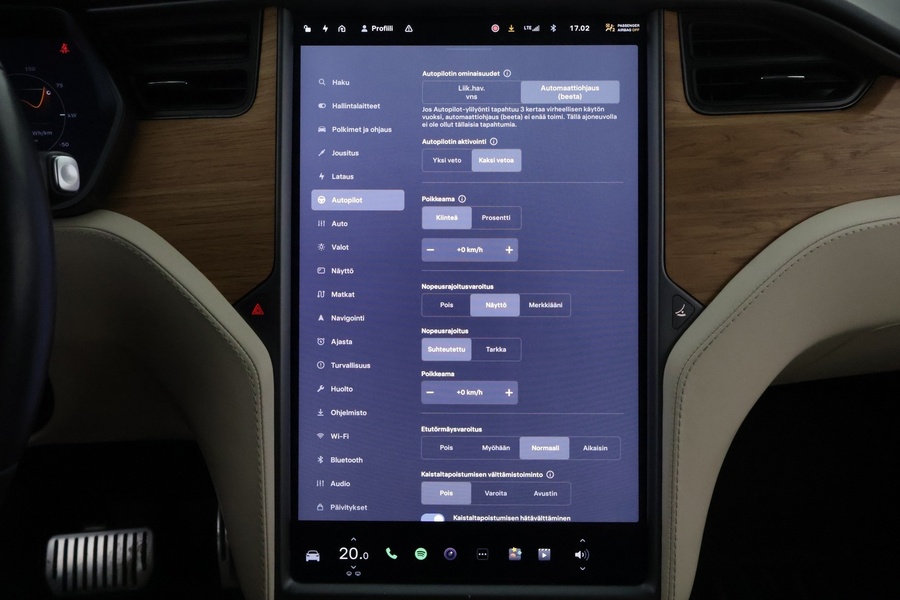 Tesla Model X vaihtoauto