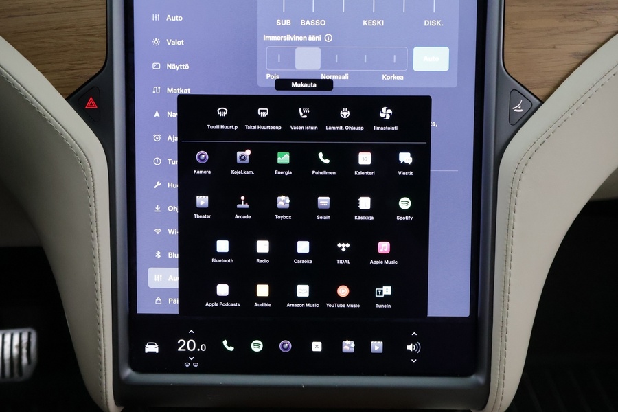 Tesla Model X vaihtoauto