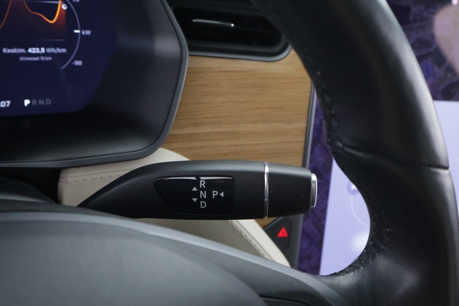 Tesla Model X vaihtoauto