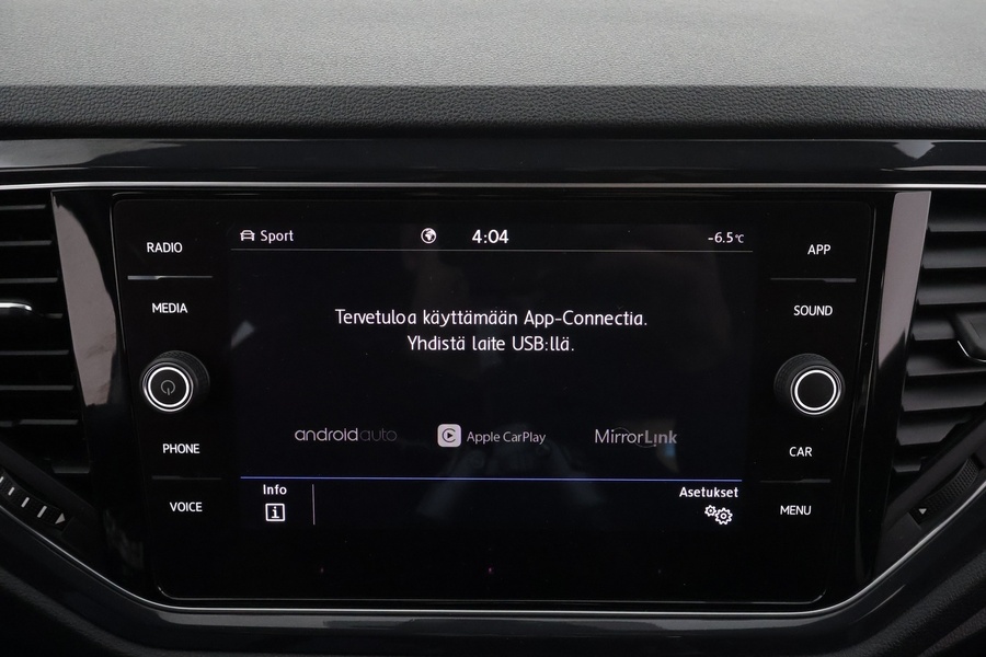 Volkswagen T-Roc vaihtoauto