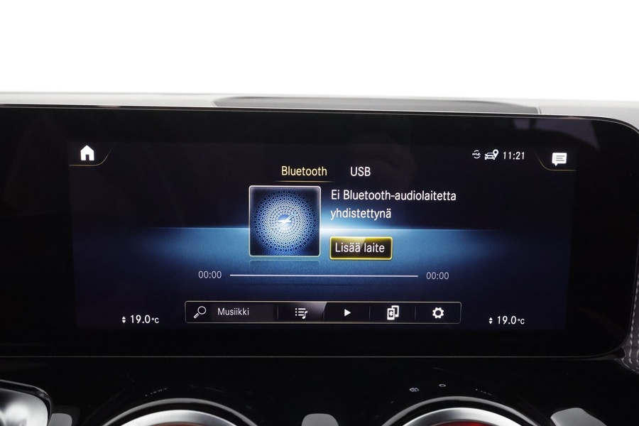 Mercedes-Benz EQB vaihtoauto