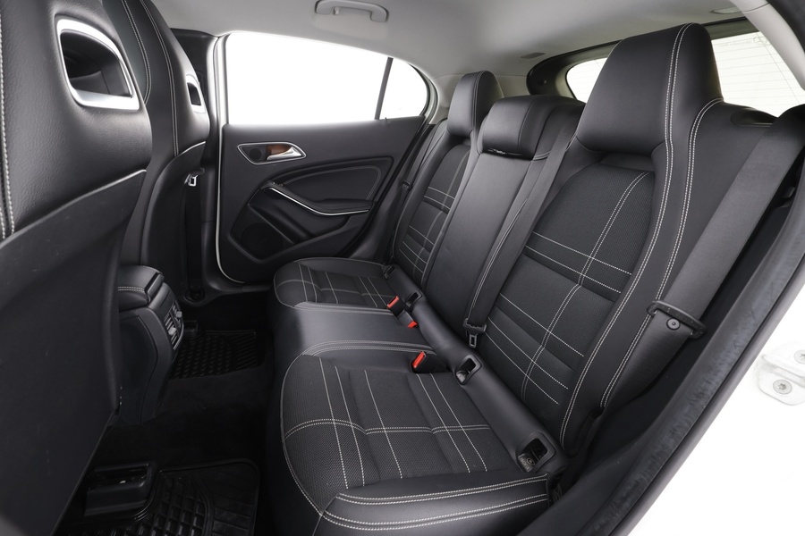 Mercedes-Benz GLA vaihtoauto