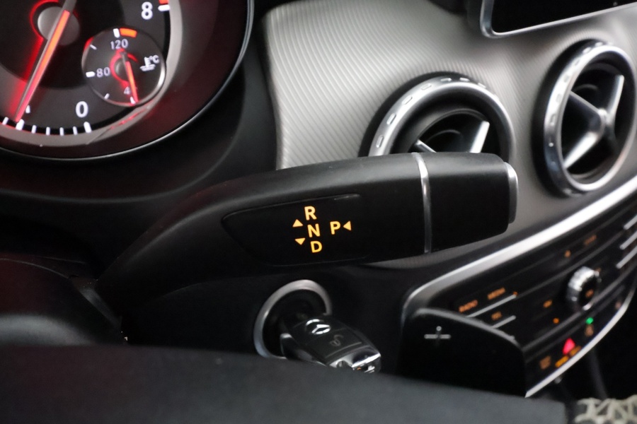 Mercedes-Benz GLA vaihtoauto