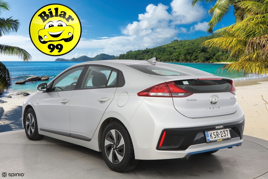 Hyundai IONIQ hybrid vaihtoauto