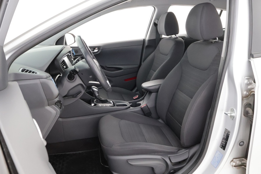 Hyundai IONIQ hybrid vaihtoauto