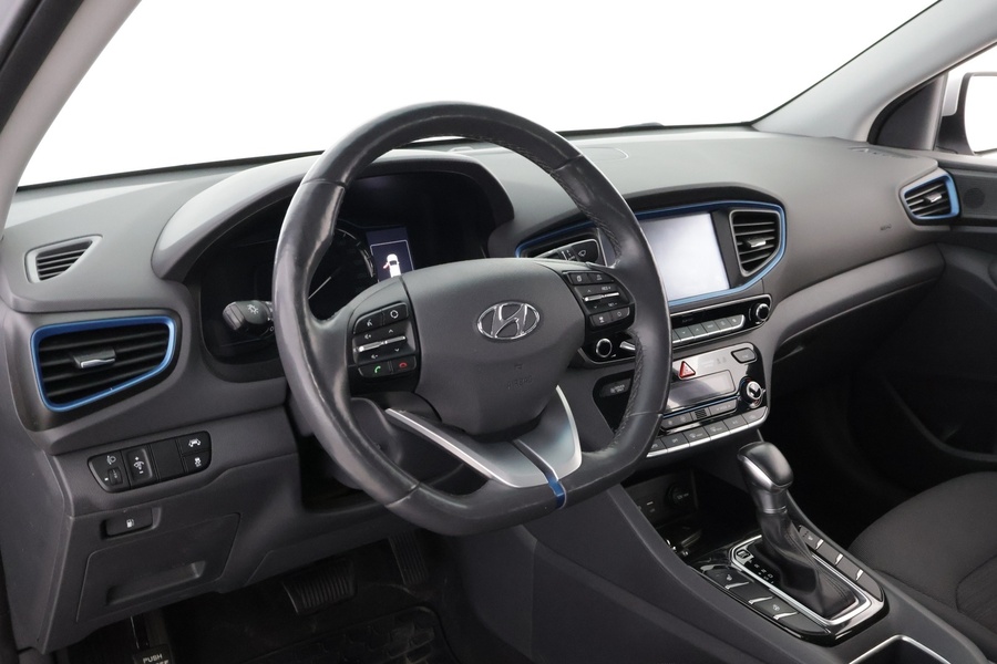 Hyundai IONIQ hybrid vaihtoauto