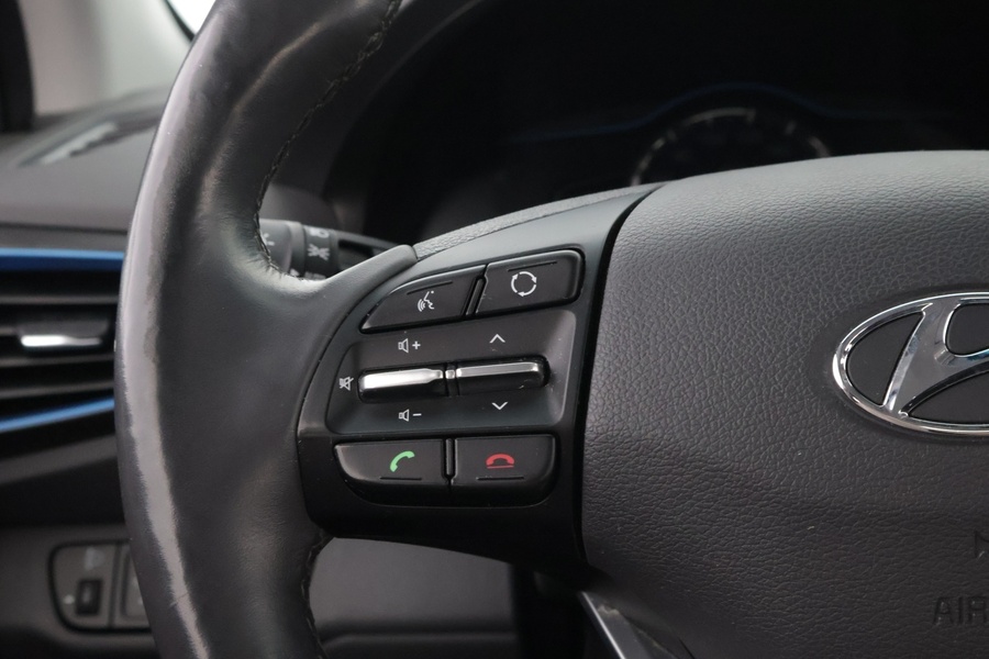 Hyundai IONIQ hybrid vaihtoauto