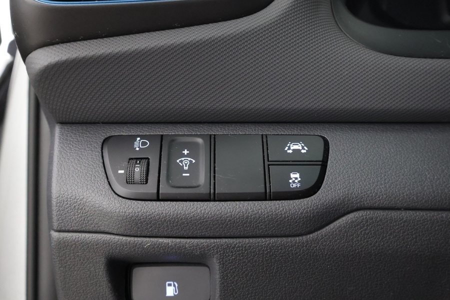 Hyundai IONIQ hybrid vaihtoauto