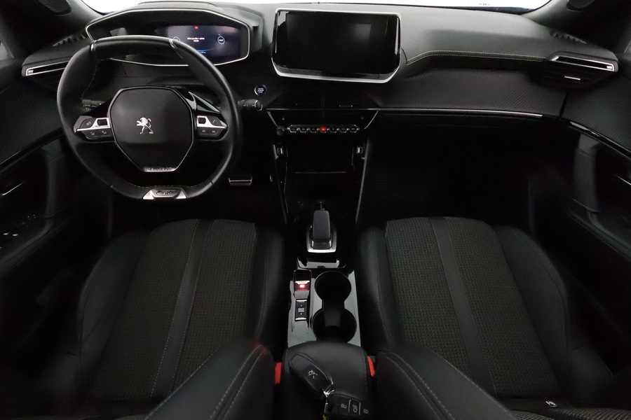 Peugeot e-2008 vaihtoauto