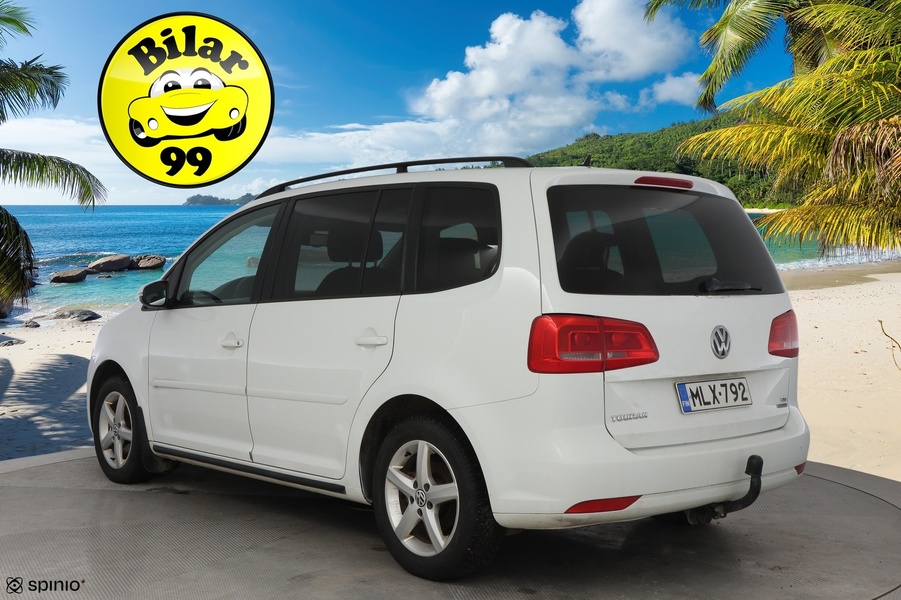 Volkswagen Touran vaihtoauto