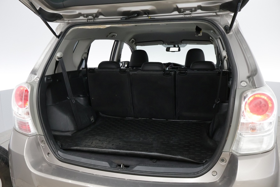 Toyota Verso vaihtoauto