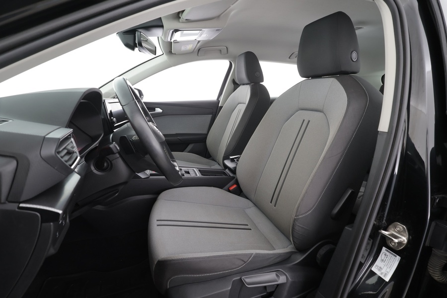 SEAT Leon Sportstourer vaihtoauto