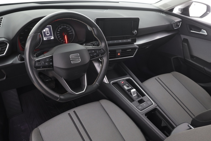 SEAT Leon Sportstourer vaihtoauto