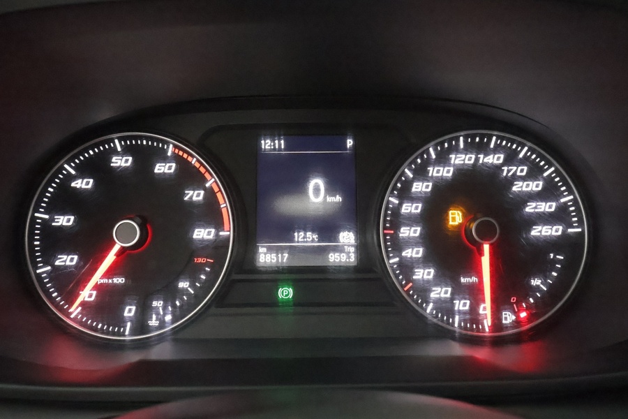 SEAT Leon Sportstourer vaihtoauto