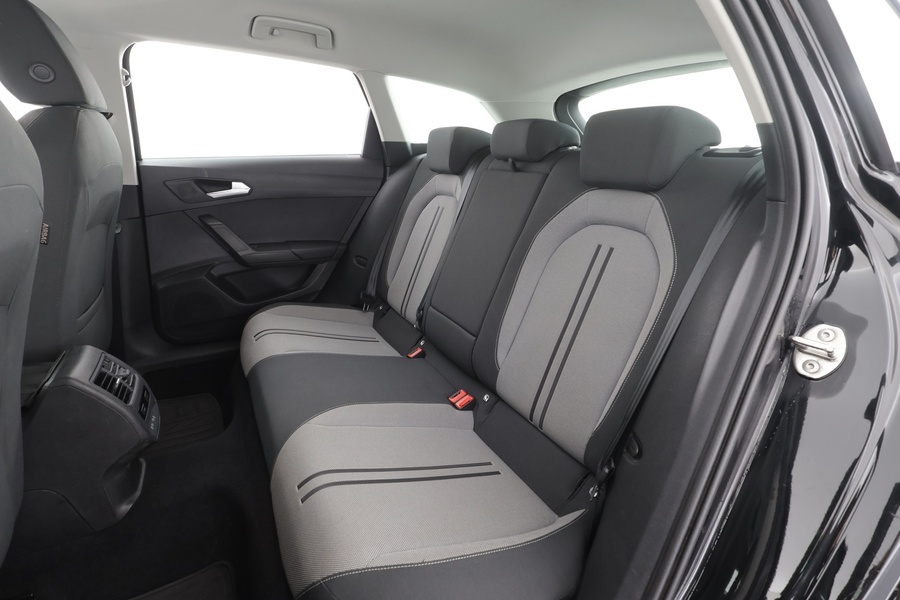 SEAT Leon Sportstourer vaihtoauto