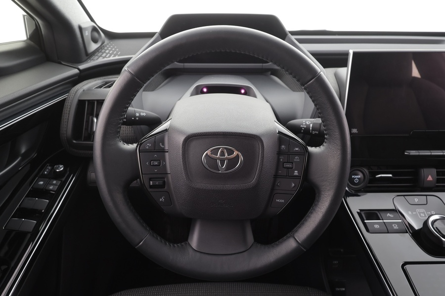 Toyota bZ4X vaihtoauto