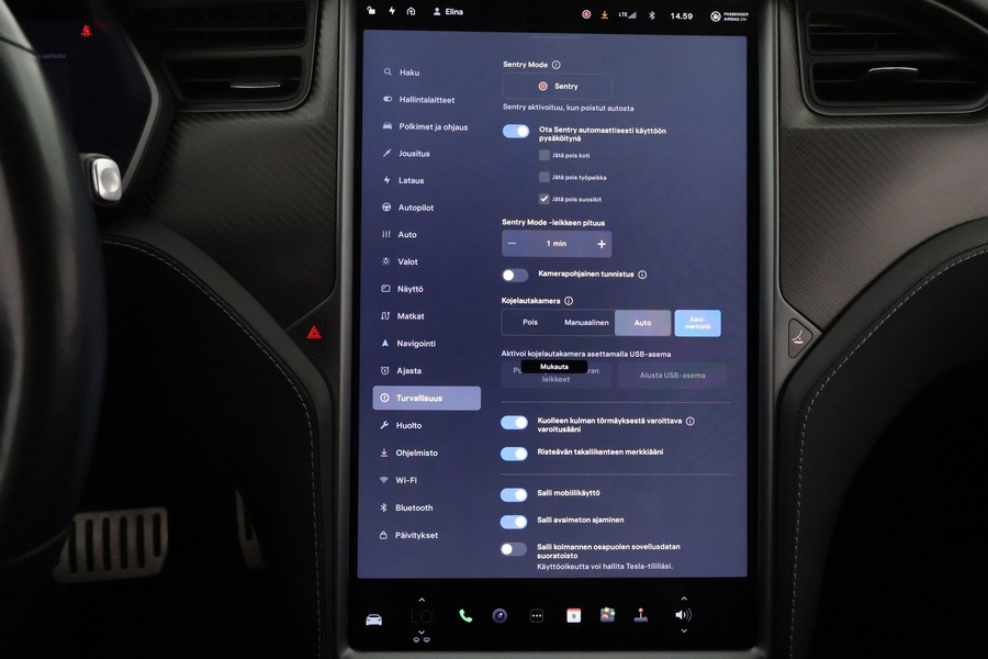 Tesla Model S vaihtoauto