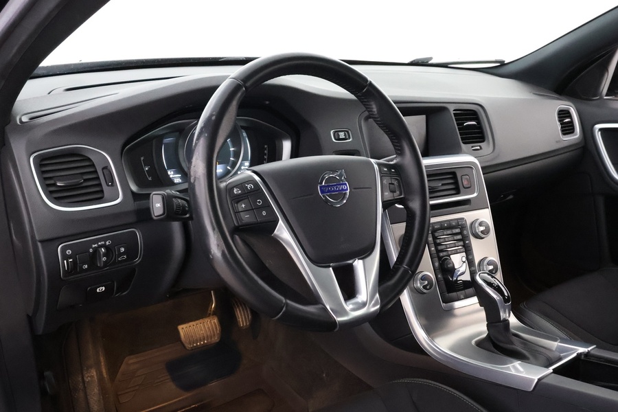 Volvo V60 Cross Country vaihtoauto