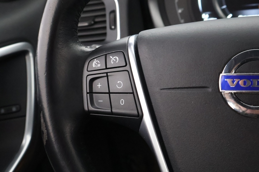 Volvo V60 Cross Country vaihtoauto