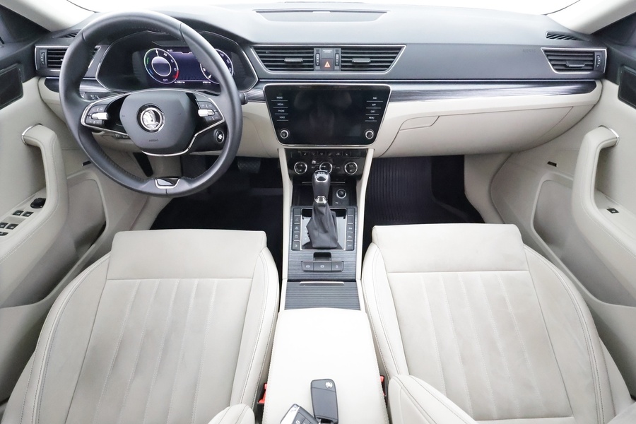 Skoda Superb vaihtoauto