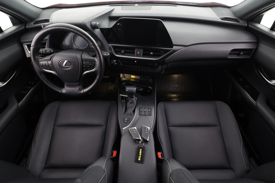Lexus UX vaihtoauto