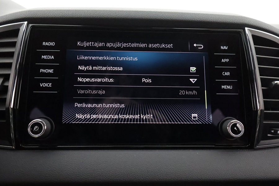 Skoda Karoq vaihtoauto