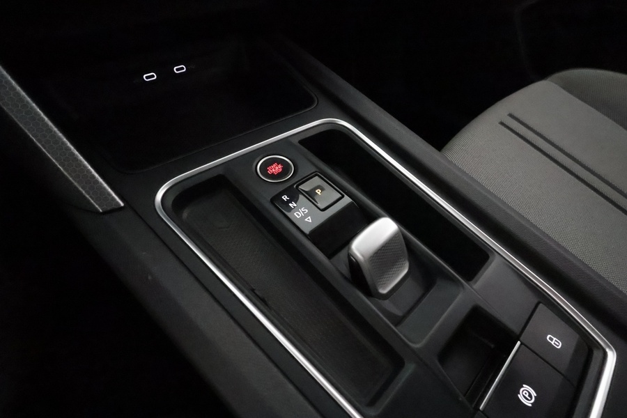 SEAT Leon Sportstourer vaihtoauto