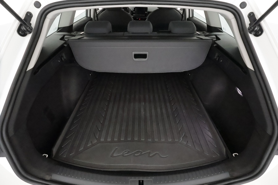 SEAT Leon Sportstourer vaihtoauto