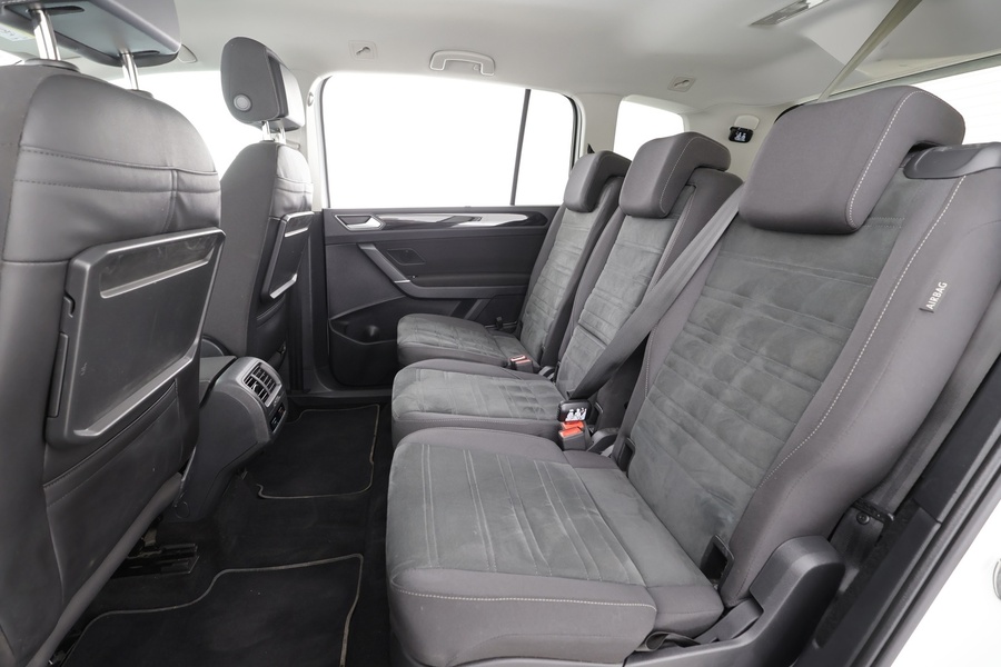 Volkswagen Touran vaihtoauto