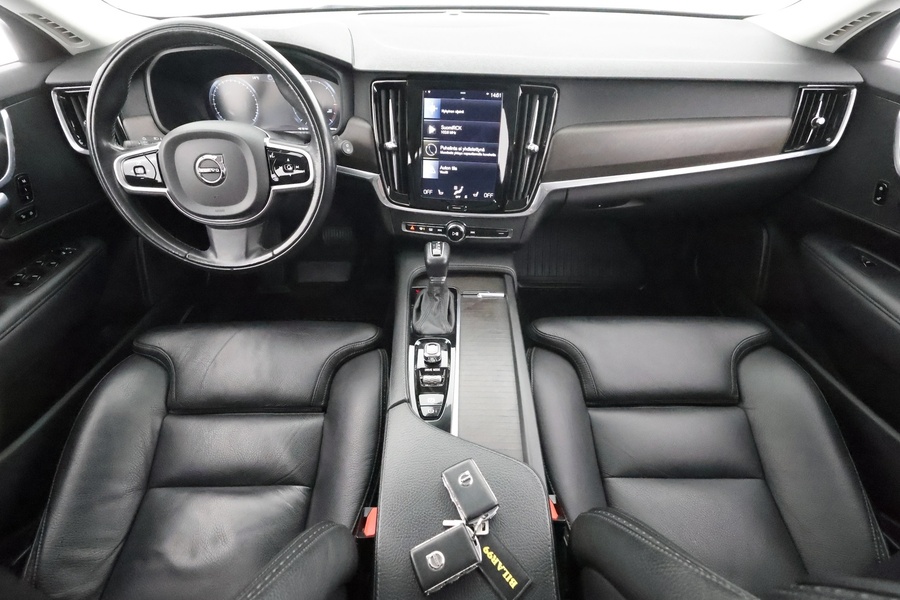 Volvo V90 Cross Country vaihtoauto