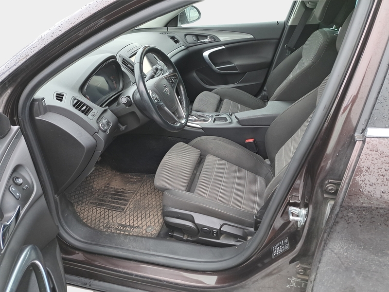 Opel Insignia vaihtoauto