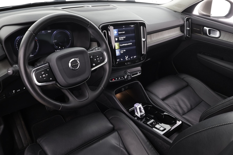 Volvo XC40 vaihtoauto