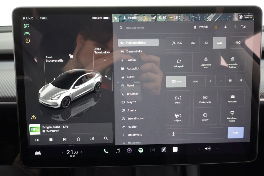 Tesla Model 3 vaihtoauto