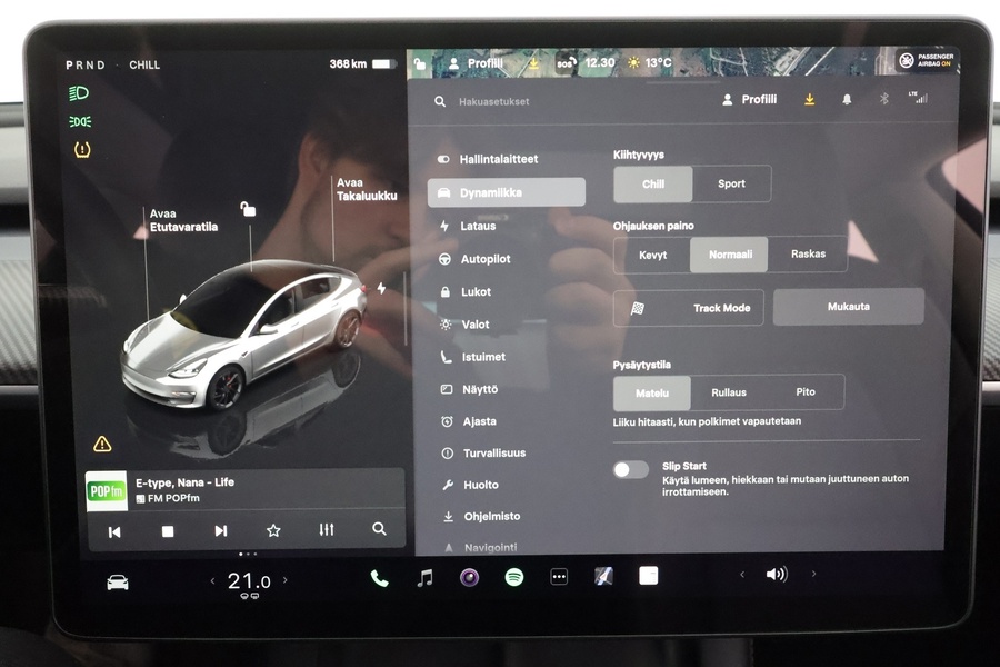 Tesla Model 3 vaihtoauto