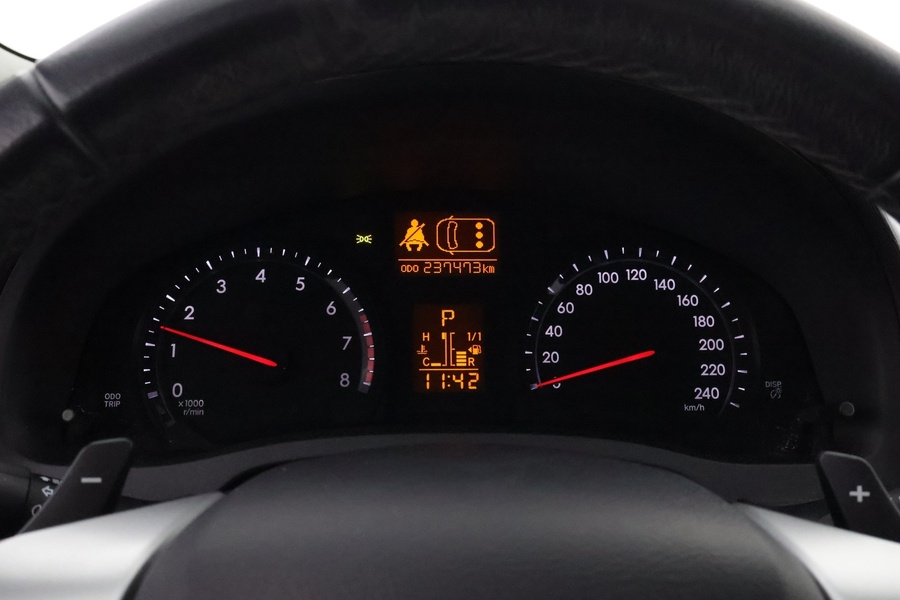 Toyota Avensis vaihtoauto