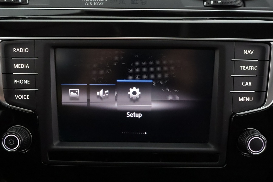 Volkswagen Touran vaihtoauto