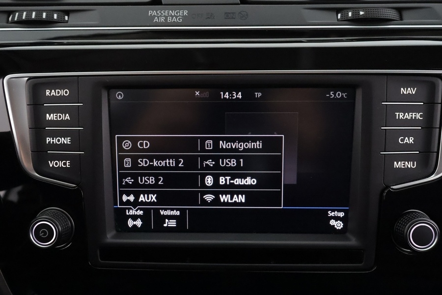 Volkswagen Touran vaihtoauto