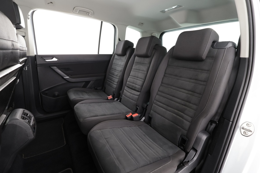 Volkswagen Touran vaihtoauto