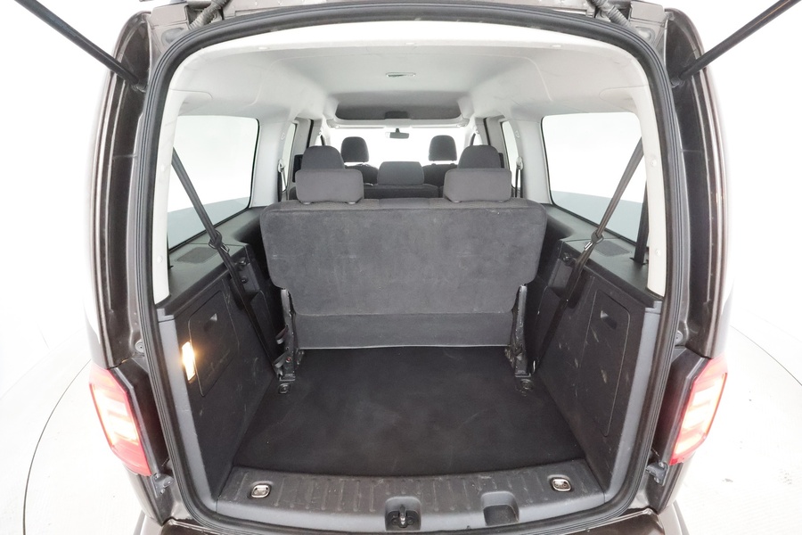 Volkswagen Caddy Maxi vaihtoauto