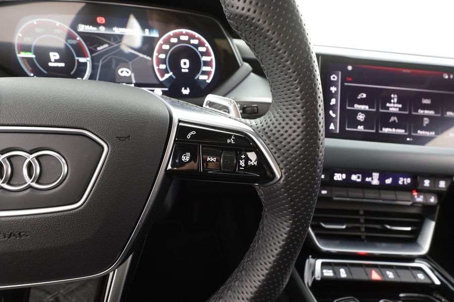 Audi e-tron GT vaihtoauto