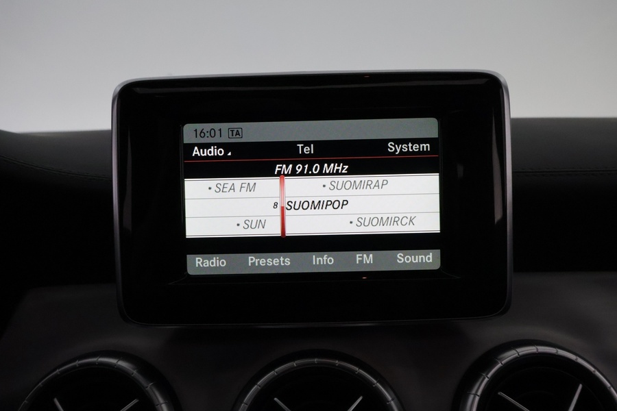 Mercedes-Benz CLA-sarja vaihtoauto