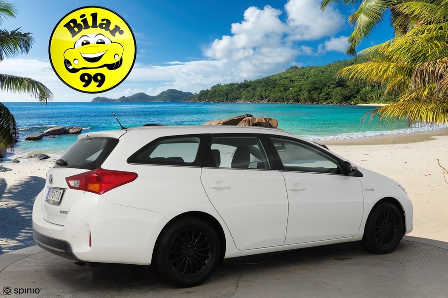 Toyota Auris vaihtoauto