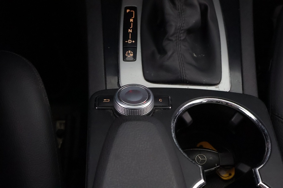 Mercedes-Benz GLK vaihtoauto