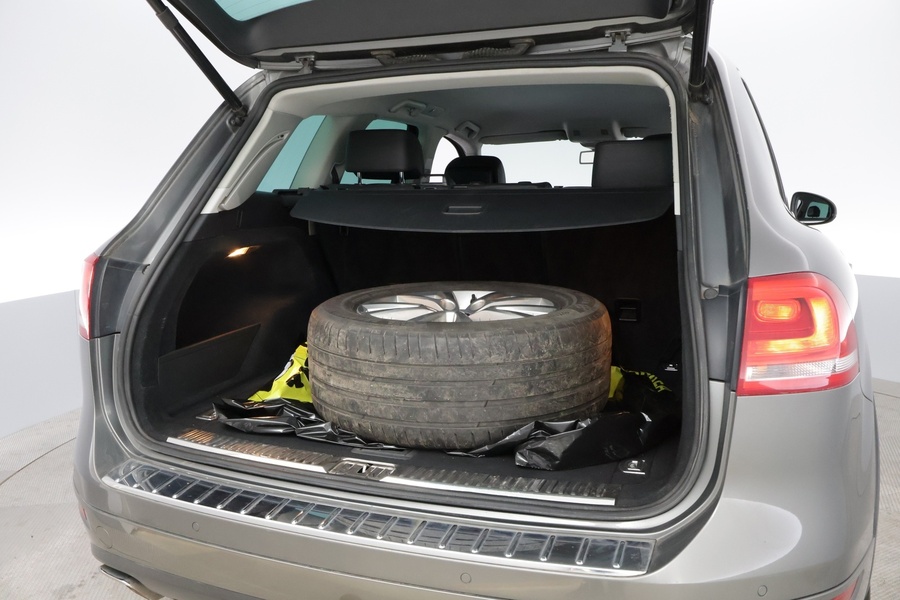 Volkswagen Touareg vaihtoauto